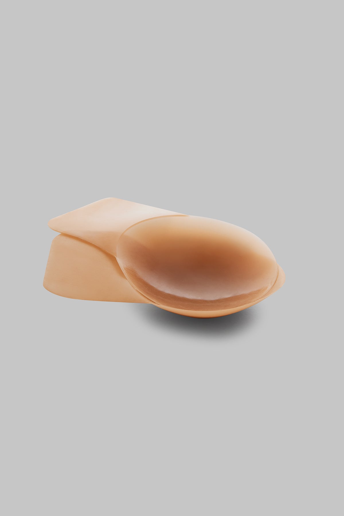 Official visual: Silicone nipple covers with lifting effect - Medium Dark - Scandale x Maison Close - Les Invisibles
